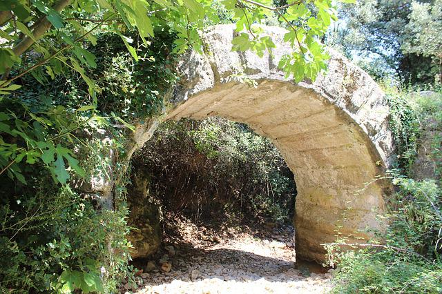 "Beaux villages autour d'uzès "